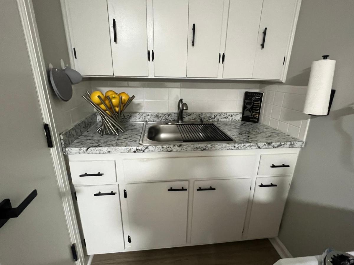 Cozy Studio Centrally Located Apartamento Westerville Exterior foto